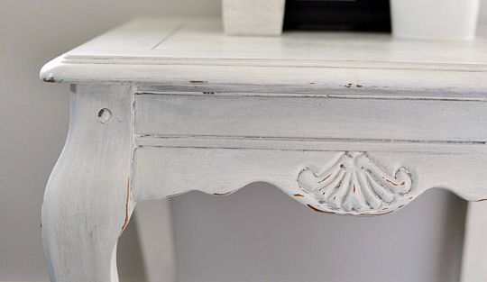 DIY-Shabby-Chic-End-Table-with-DIY-Chalk-Paint-and-Dark-Metallic-Wax-2-1024x682.jpg